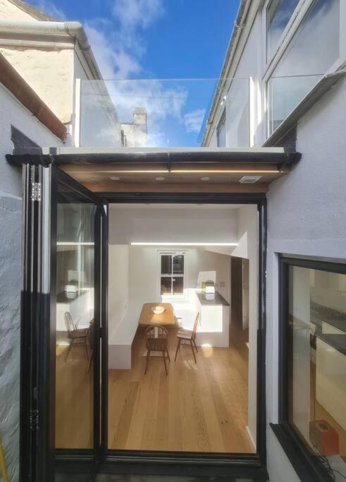 Villa Beautiful And Contemporary Cornish Townhouse In Penzance Extérieur photo